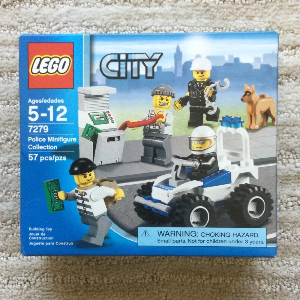 NIB Lego Police Minifigure Collection (7279) Building Set Toy Sealed Box